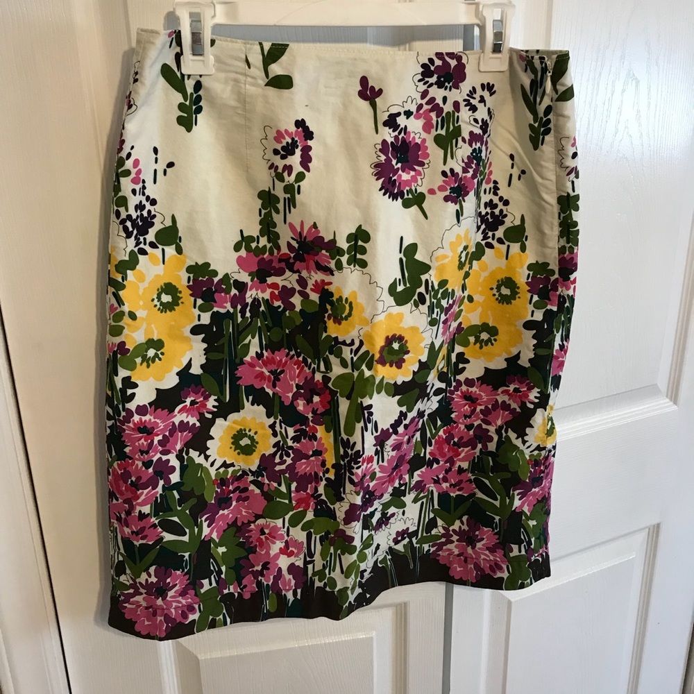 Bass brand floral skirt size 6